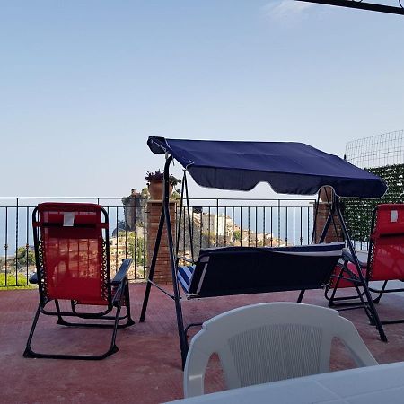 Casa Vacanze Monte Venere Кастелмола Екстериор снимка