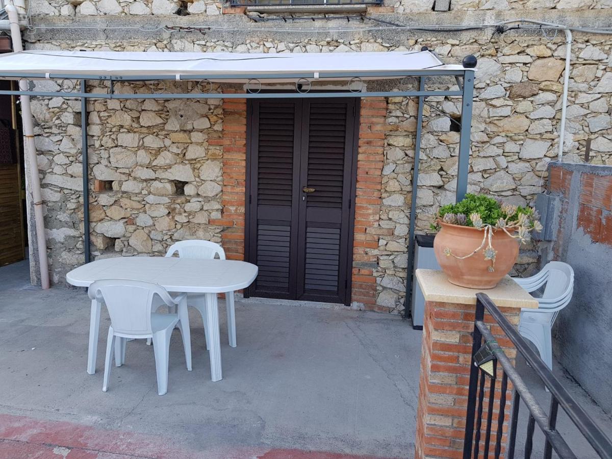 Casa Vacanze Monte Venere Кастелмола Екстериор снимка